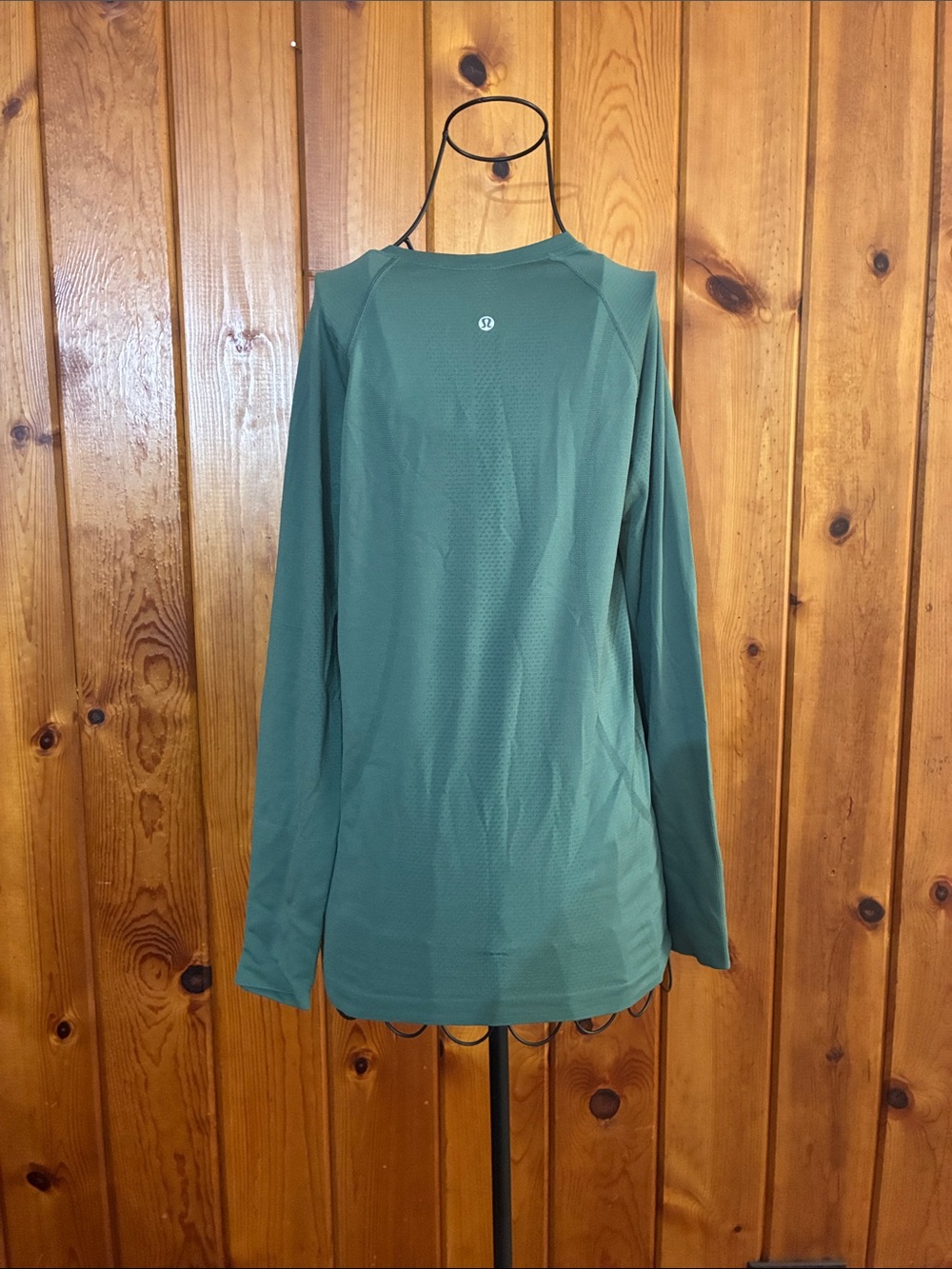 lululemon athletica Long Sleeve Performance Top - green/teal size 2-4 sports